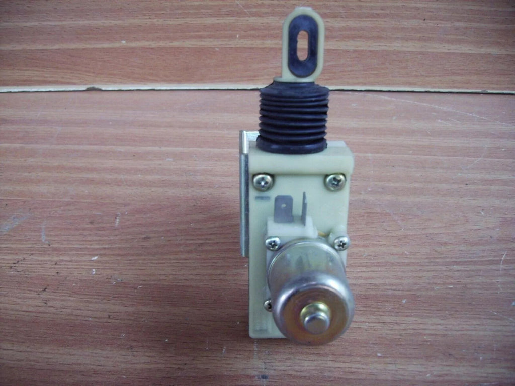 Electric Motor Lock fits Fiat Argenta 5946671 Genuine View Lower