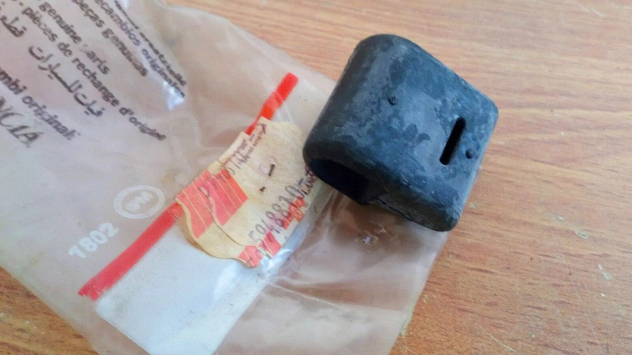 2x Boot Trunk Parcel Shelf Pads fits Fiat Mille Uno 5948810 Genuine View Front