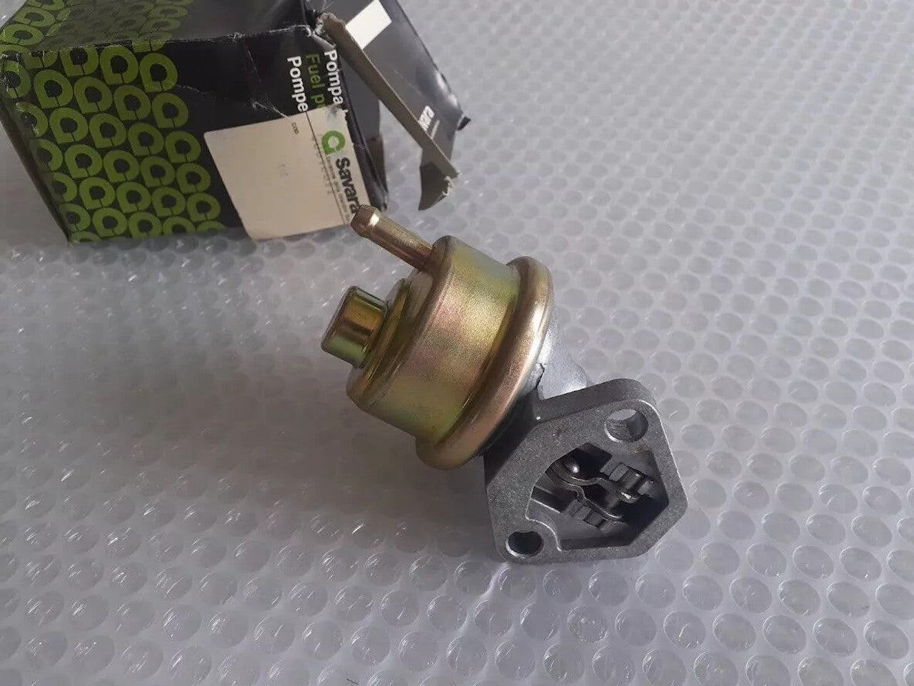 Fuel Pump fits Fiat Uno 5951864 View Rear