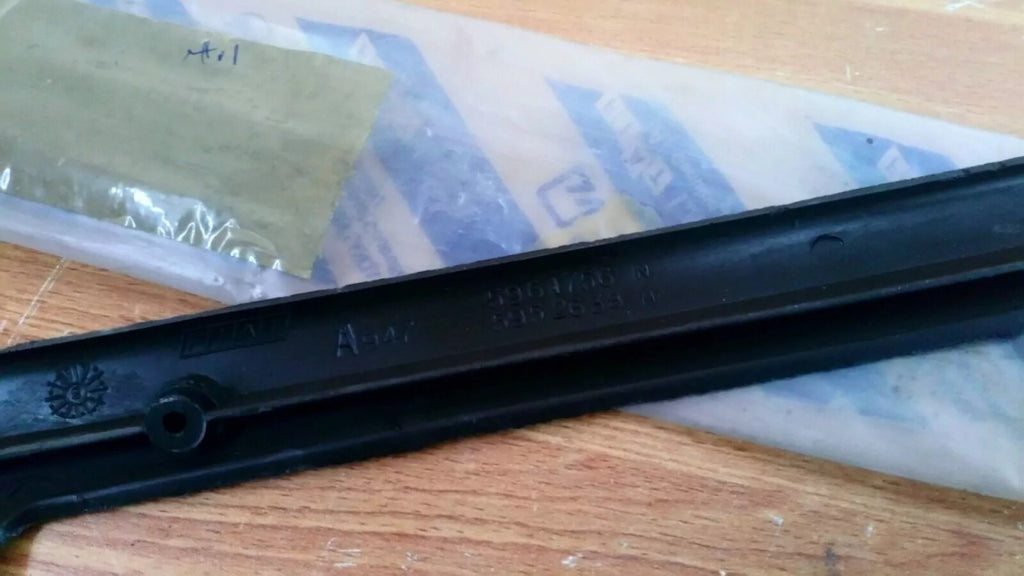 Interior Door Sill Moulding Left fits Fiat Uno 5952638 Genuine View Right