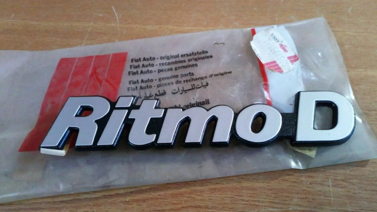 Emblem Ritmo D fits Fiat Ritmo 5952931 Genuine View Front