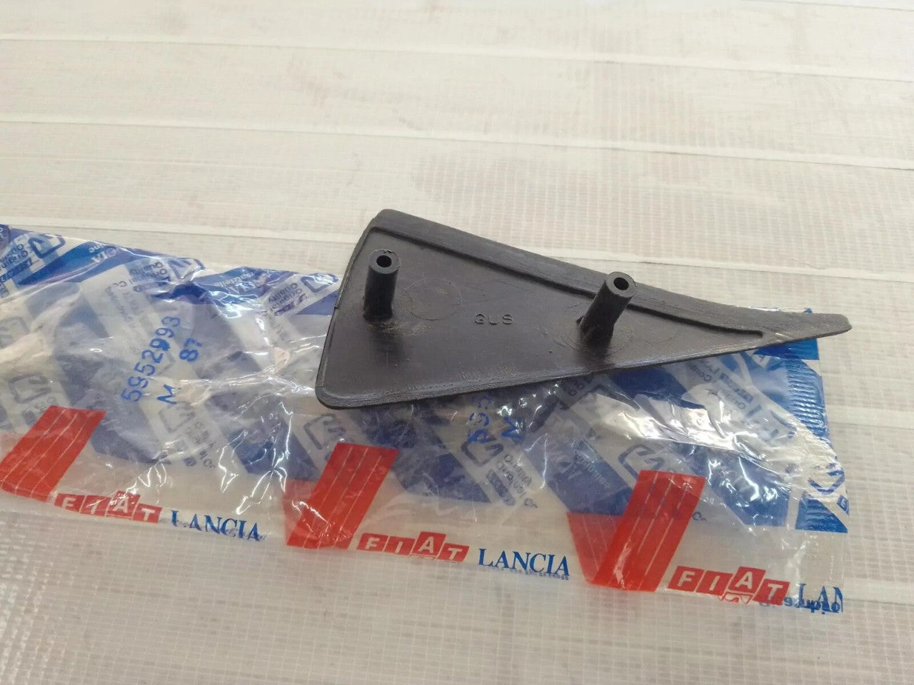 Door Trim Right Mirror fits Fiat Ritmo 5952993 Genuine View Rear