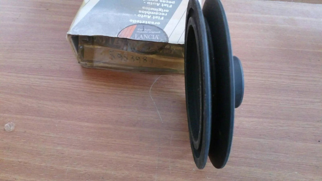 Crankshaft Pulley fits Fiat Regata Ritmo 5953981 Genuine View Rear