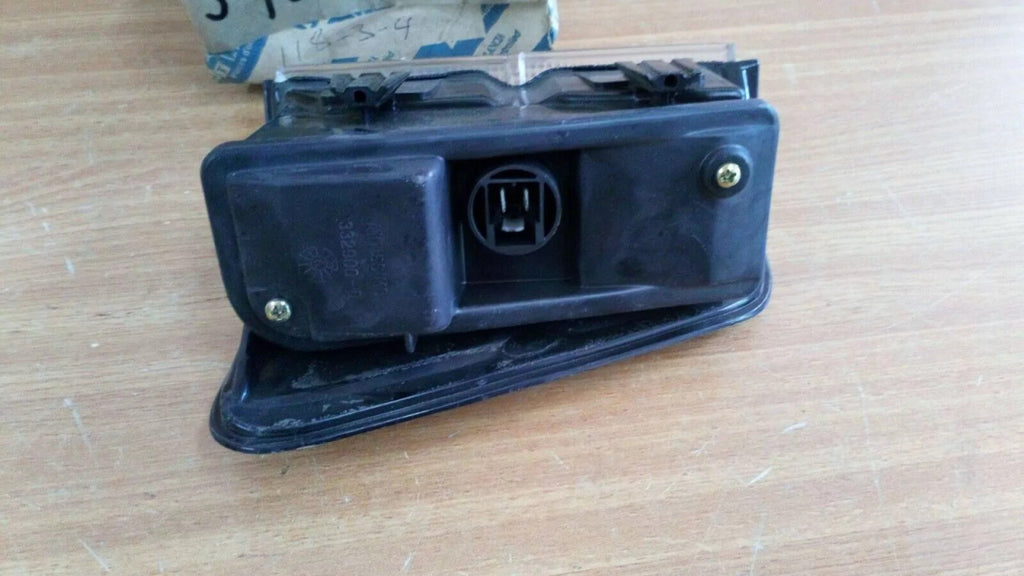 Turn Signal Indicator Front Right Clear fits Fiat Argenta 5968528 Genuine View Rear