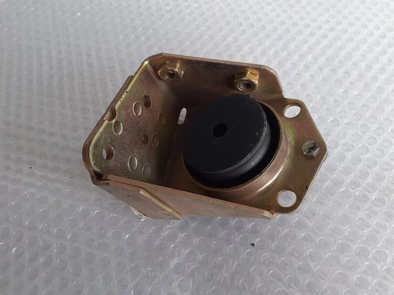 Engine Mount Rear fits Fiat Uno 5981974 Genuine View Rear