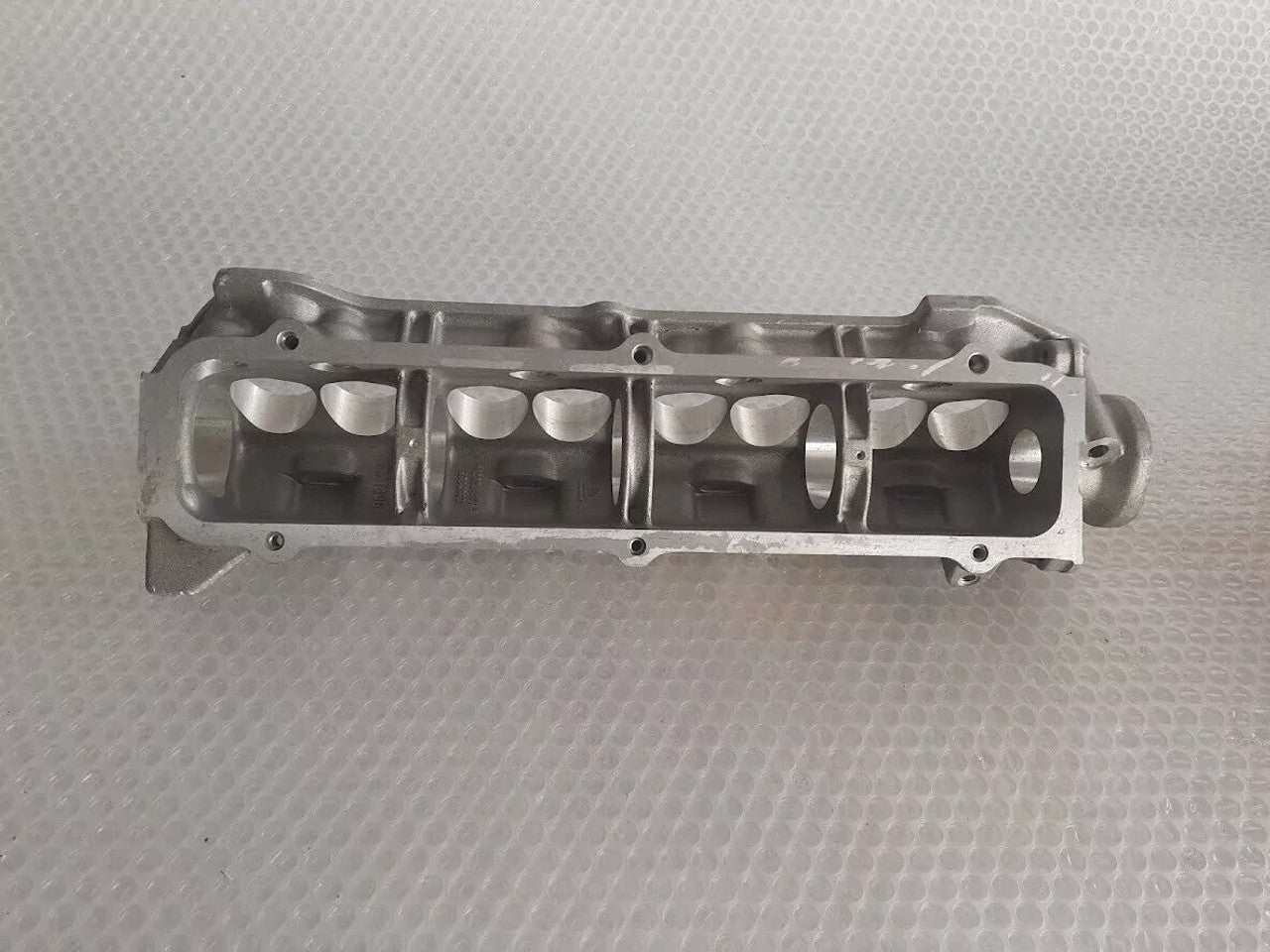 Camshaft Cylinder Head fits Fiat Uno Turbo Fiorino Lancia Delta 5984843 Genuine View Right