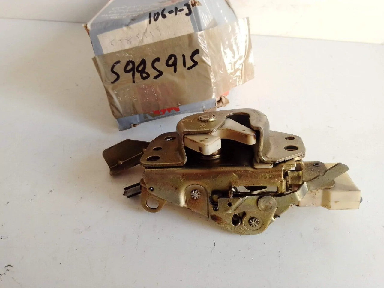 Door Lock Rear Right fits Fiat Regata 5985915 Genuine View Rear