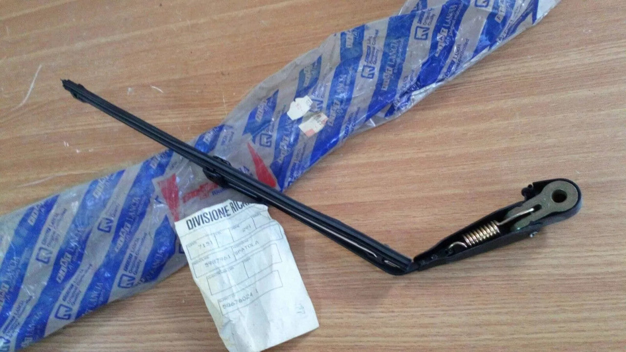 Headlight Wiper Arm fits Fiat Regata 5987961 Genuine View Front