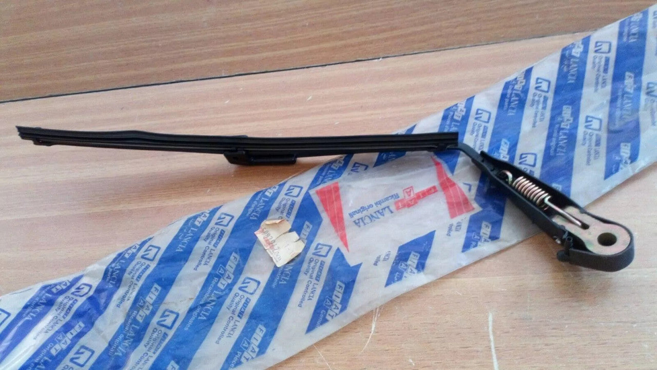 Wiper Arm Headlight Right fits Fiat Regatta 5987962 Genuine View Rear