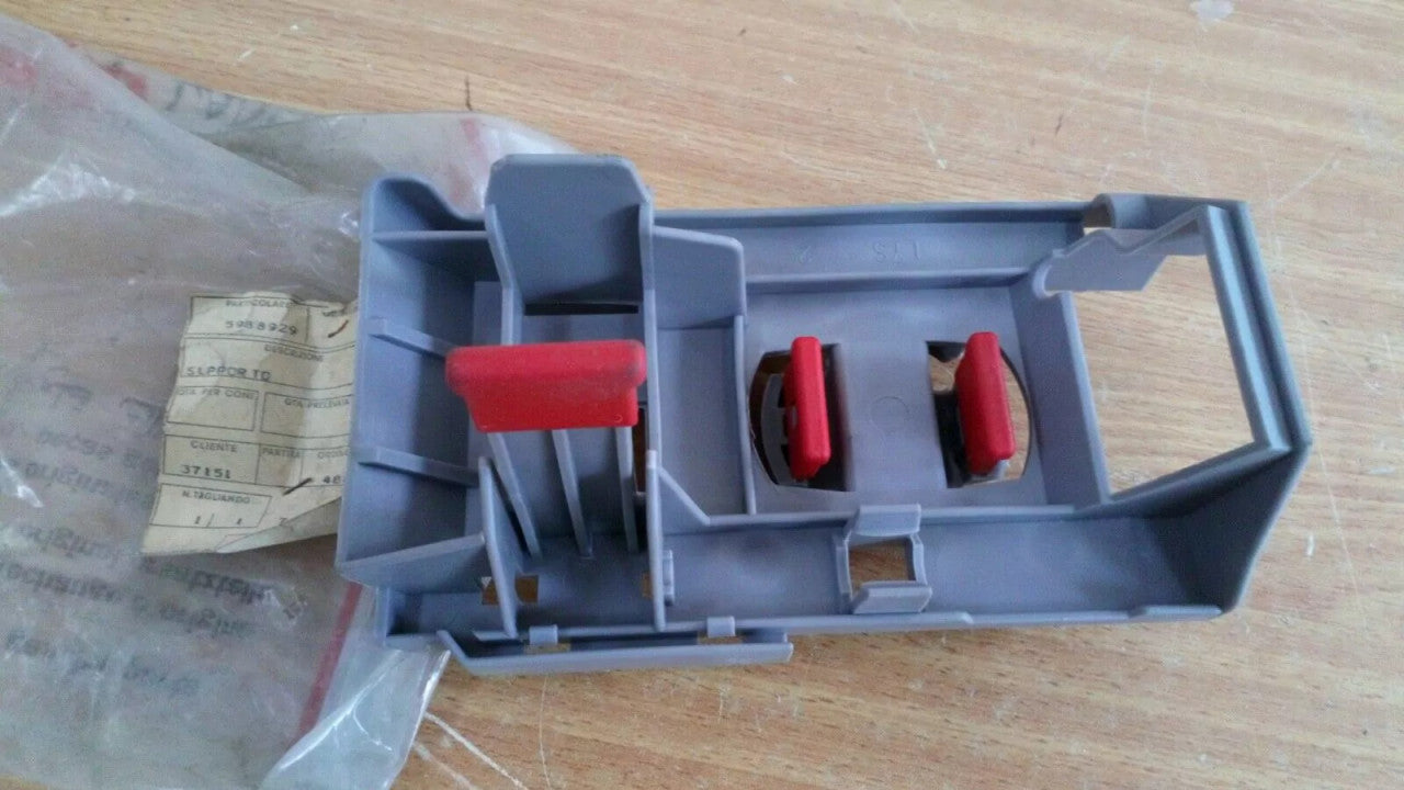 Jack Base Support fits Fiat Uno Diesel Lancia Y10 5988929 Genuine View Front