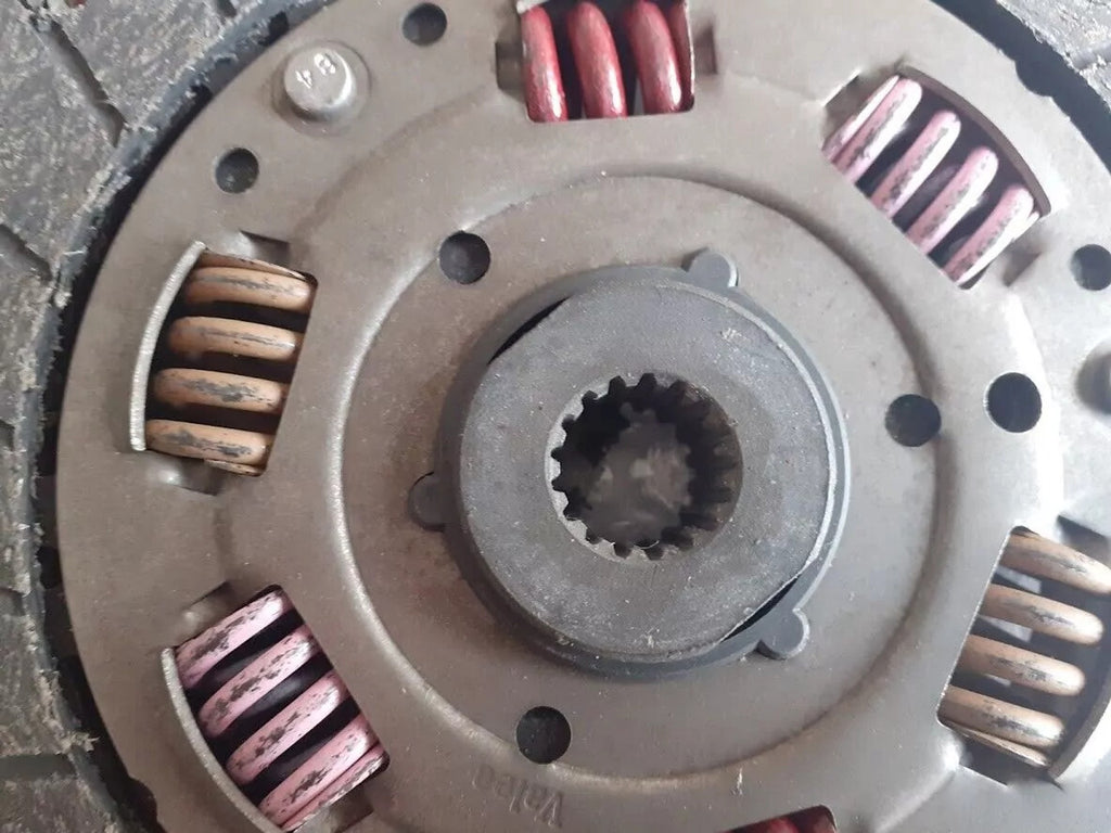 Clutch Disc fits Fiat Regatta Ritmo Lancia Delta 5998257 Genuine View Right