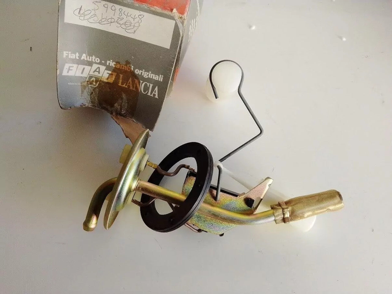 Fuel Sending Unit fits Fiat Ritmo Regatta 5998448 Genuine View Rear