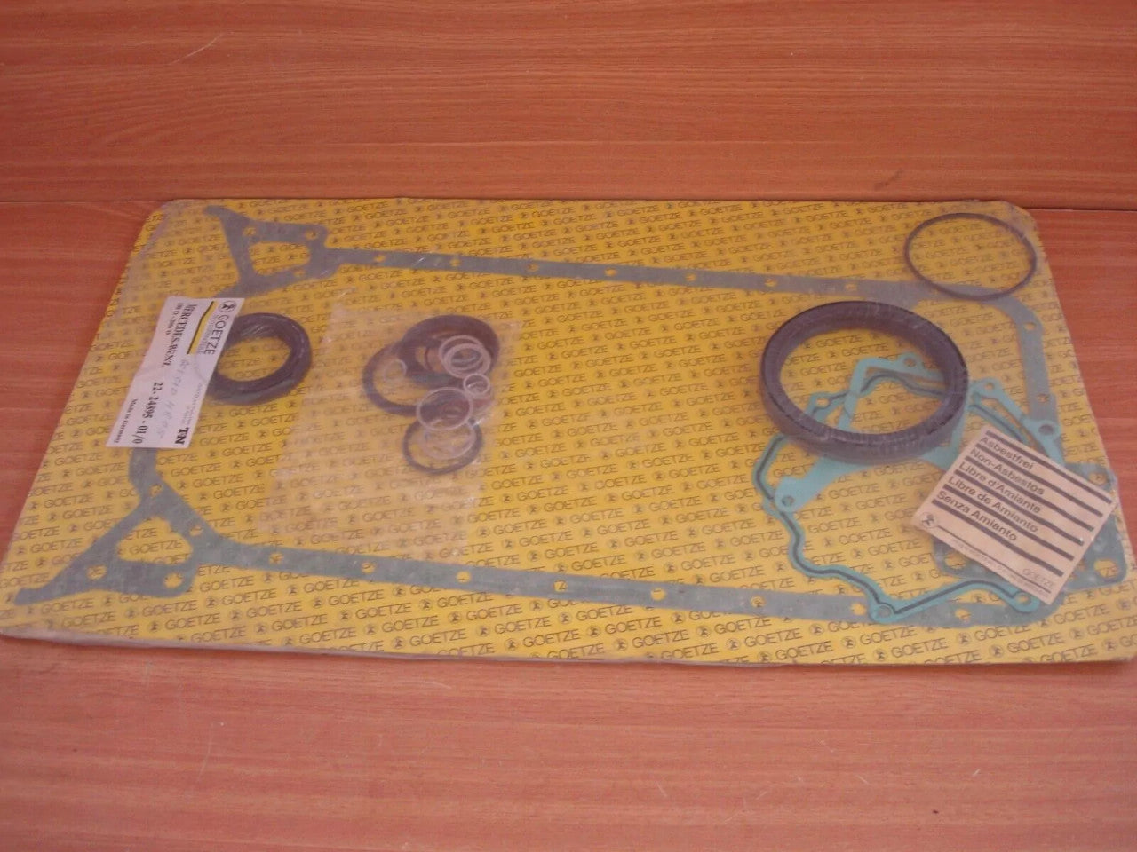 Crankcase Gaskets Set fits Mercedes Benz OM601 engine 6010104805 View Right