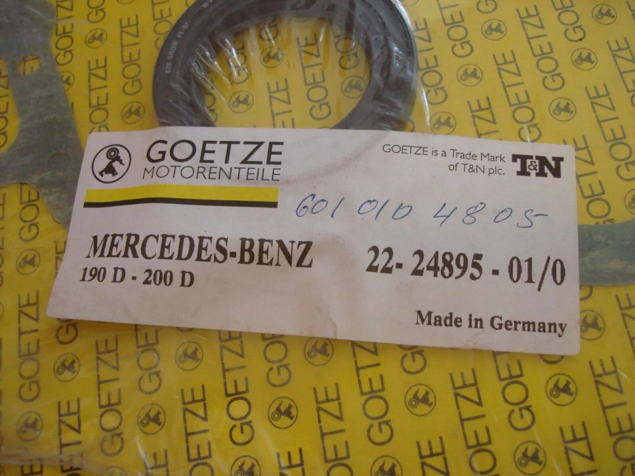 Crankcase Gaskets Set fits Mercedes Benz OM601 engine 6010104805 View Left