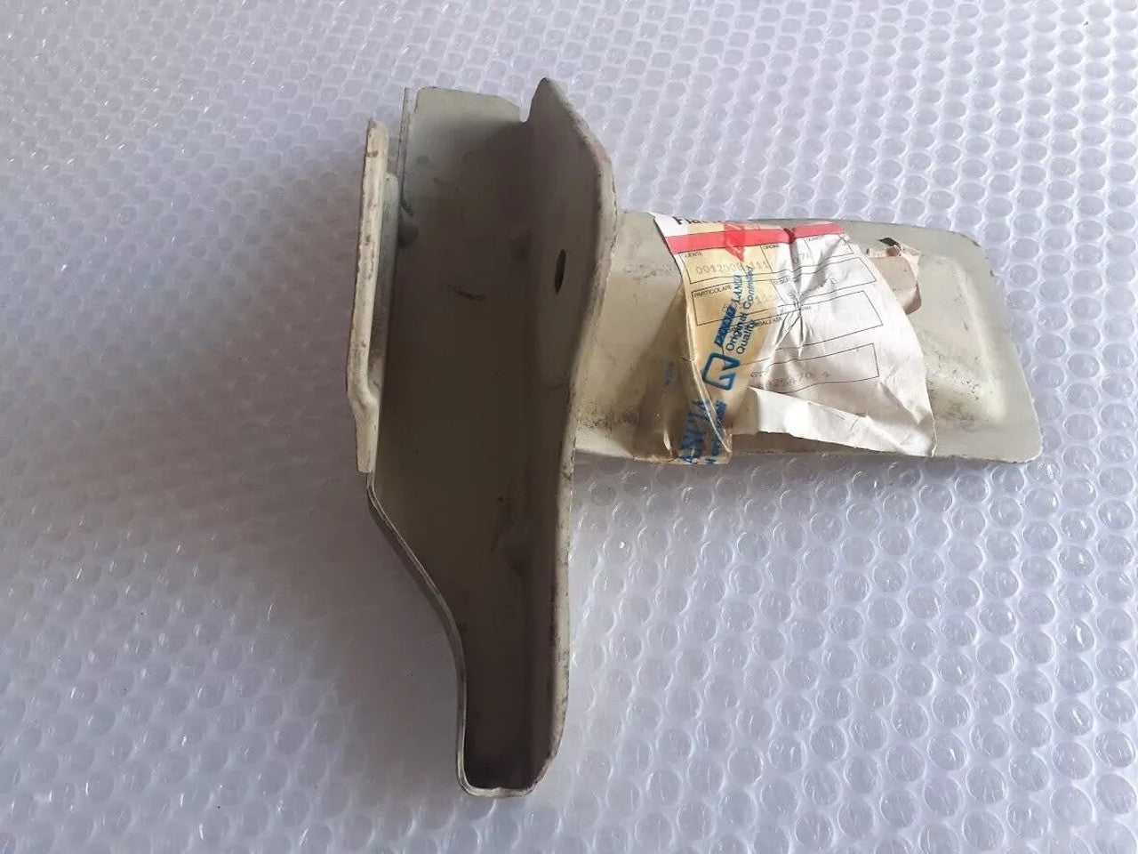 Bodyshell Support Bracket fits Alfa Romeo 33 60501156 Genuine View Rear