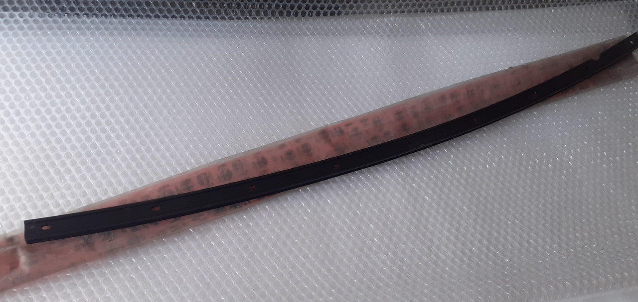 Trunk Lid Upper Gasket Seal fits Alfa Romeo 33 60504422 548367 Genuine View Front