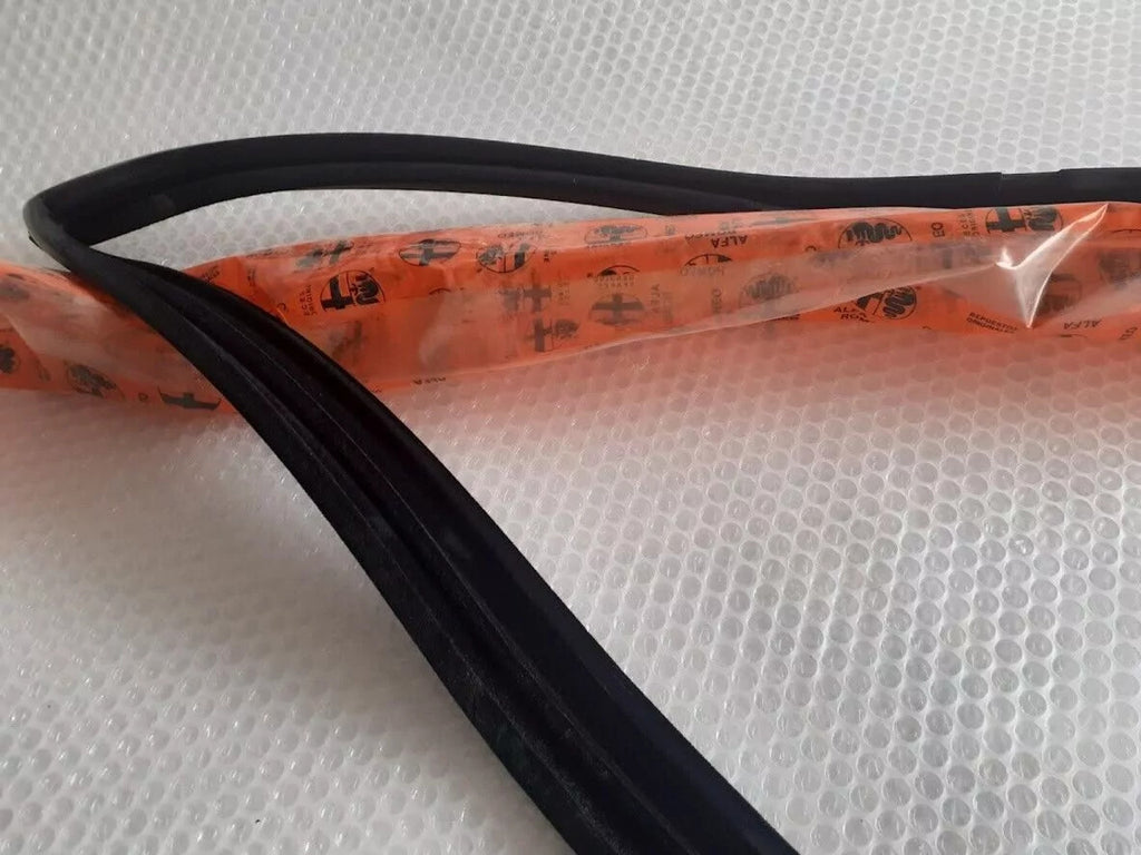 Rear Right Door Seal fits Alfa Romeo 33 60504500 Genuine View Upper