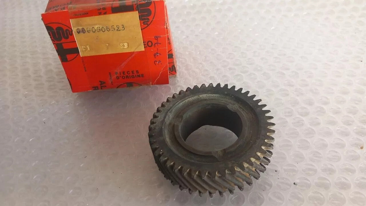Transmission Gear 3rd fits Alfa Romeo 33 60506523 Genuine View Rear