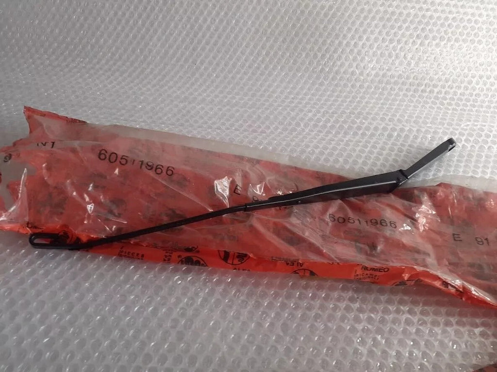 Wiper Arm Left Right Hand Drive fits Alfa Romeo 164 60511966 Genuine View Lower