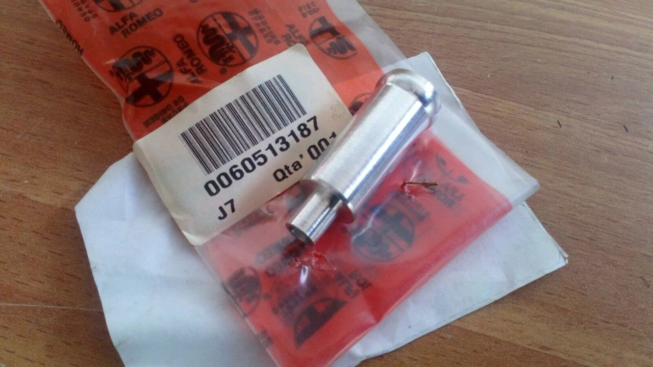 Air Hose Connector fits Alfa Romeo 33 164 60513187 Genuine View Front