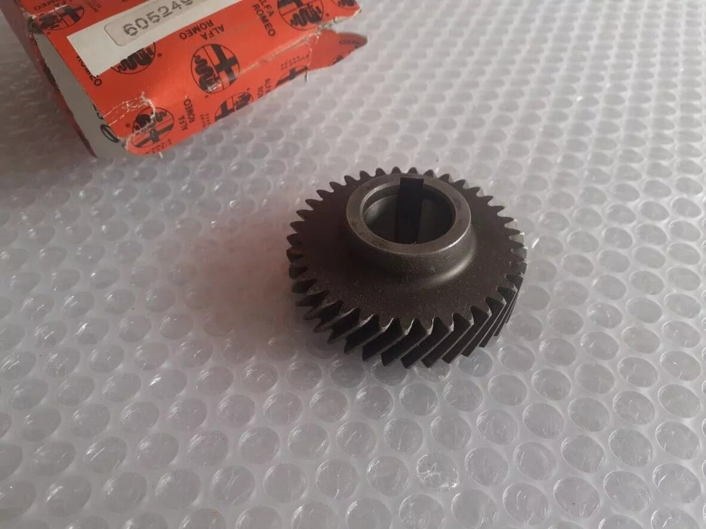 Transmission Gear 4th fits Alfa Romeo 33 145 146 60524902 Genuine View Rear