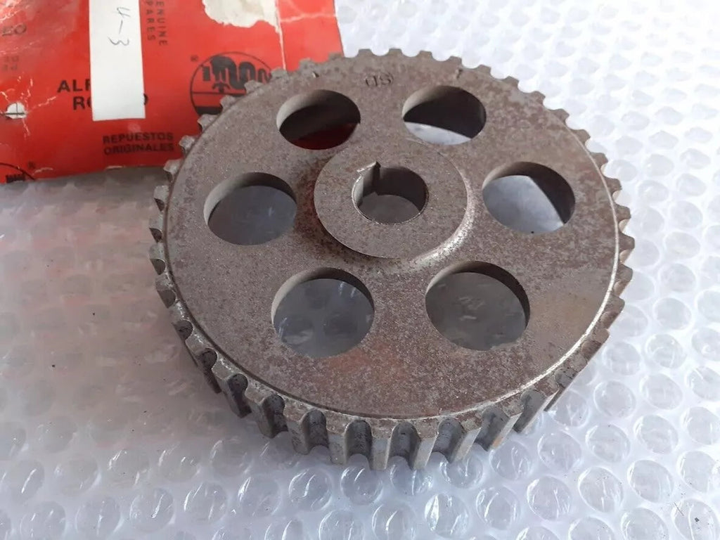 Camshaft Pulley Sprocket Exhaust Right fits Alfa Romeo 33 145 146 60525353 View Right