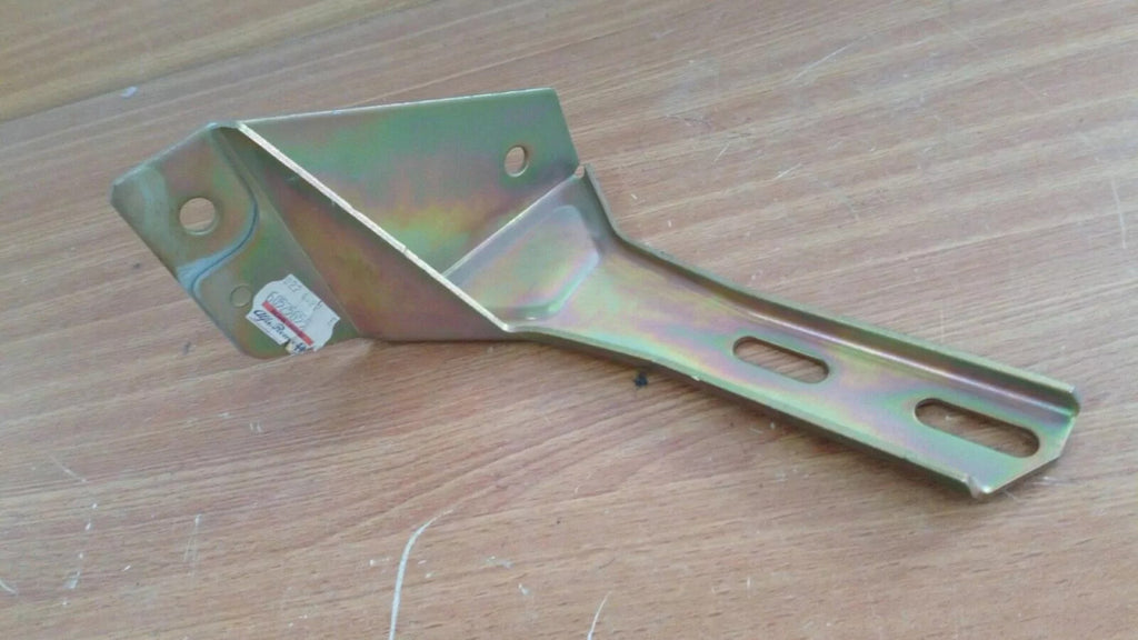 Bumper Bracket Rear Right fits Alfa Romeo 33 60525655 Genuine View Front