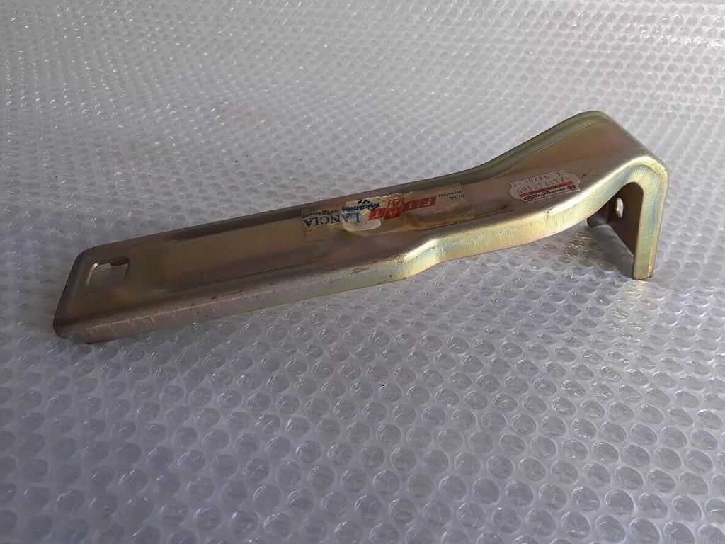 Bumper Bracket Front Left fits Alfa Romeo 75 60527818 Genuine View Rear