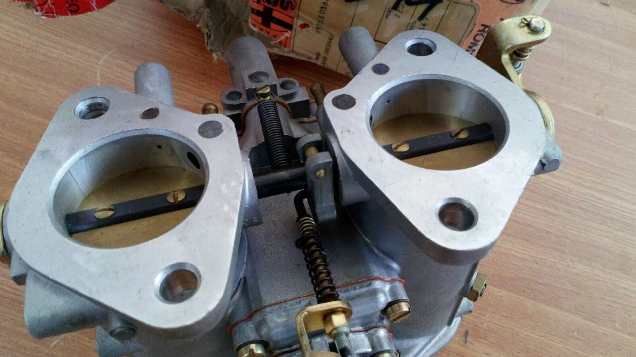 Carburetor fits Alfa Romeo 75 60534665 Genuine View Upper