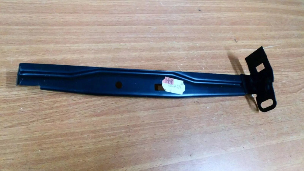Front Fender Left Bracket fits Alfa Romeo 33 60544074 Genuine View Front