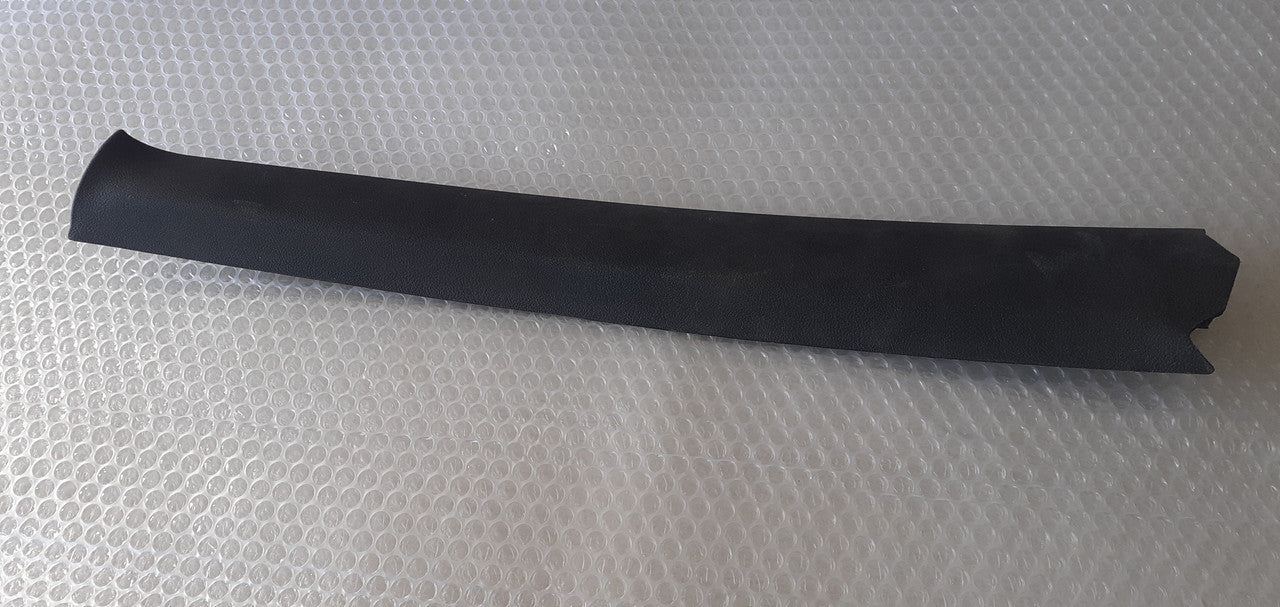 Interior Trim Pillar Left fits Alfa Romeo 33 60545617 Genuine View Front