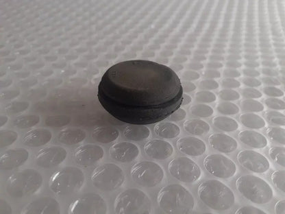 1x Body Shell Rubber Plug Center fits Alfa Romeo 33 60561410 Genuine View Front