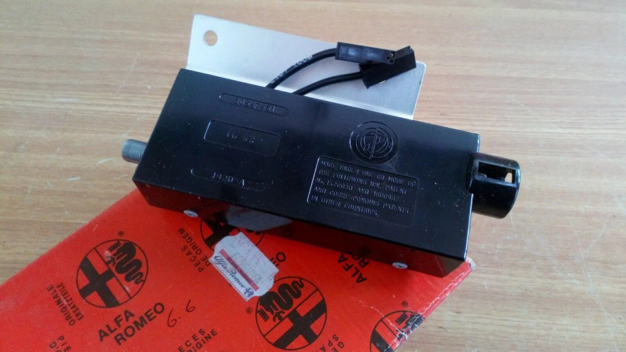Radio Antenna Control Unit fits Alfa Romeo 60564764 Genuine View Front