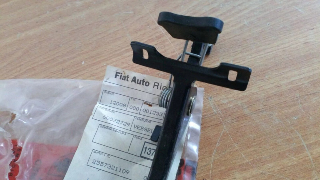 Front Bonnet Hood Lock fits Alfa Romeo 164 60572729 Genuine View Right