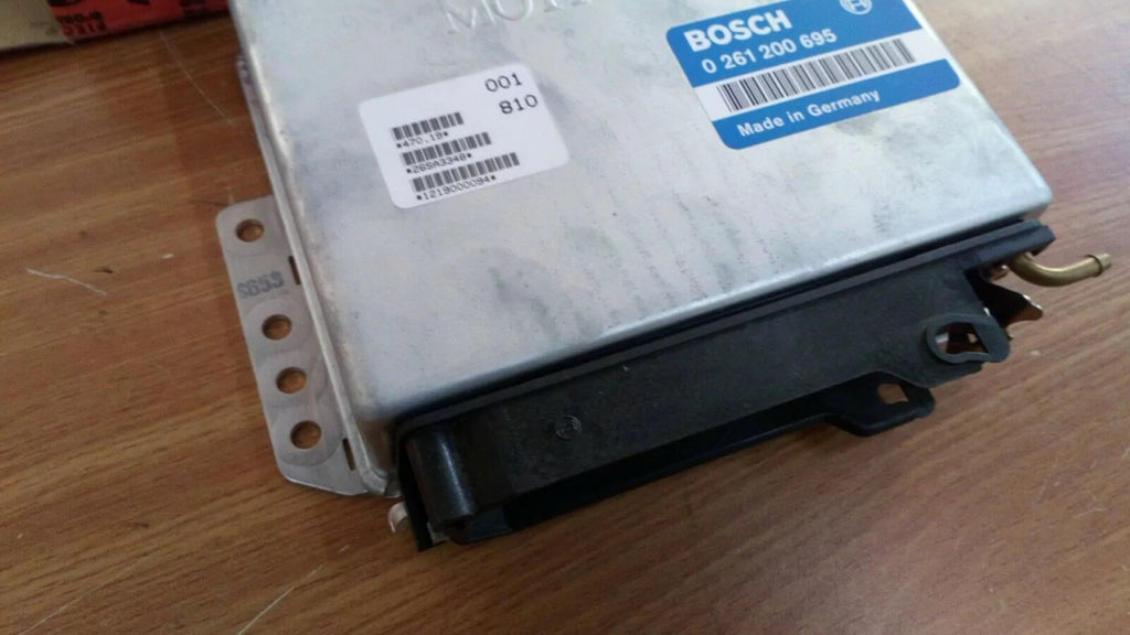 ECU Electronic Injection Control Unit fits Alfa Romeo 145 146 60611395 Genuine View Right