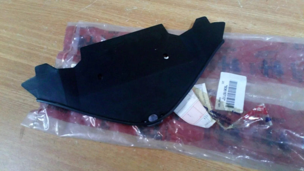 Radiator Grill Shield fits Alfa Romeo 145 146 60616710 Genuine View Left