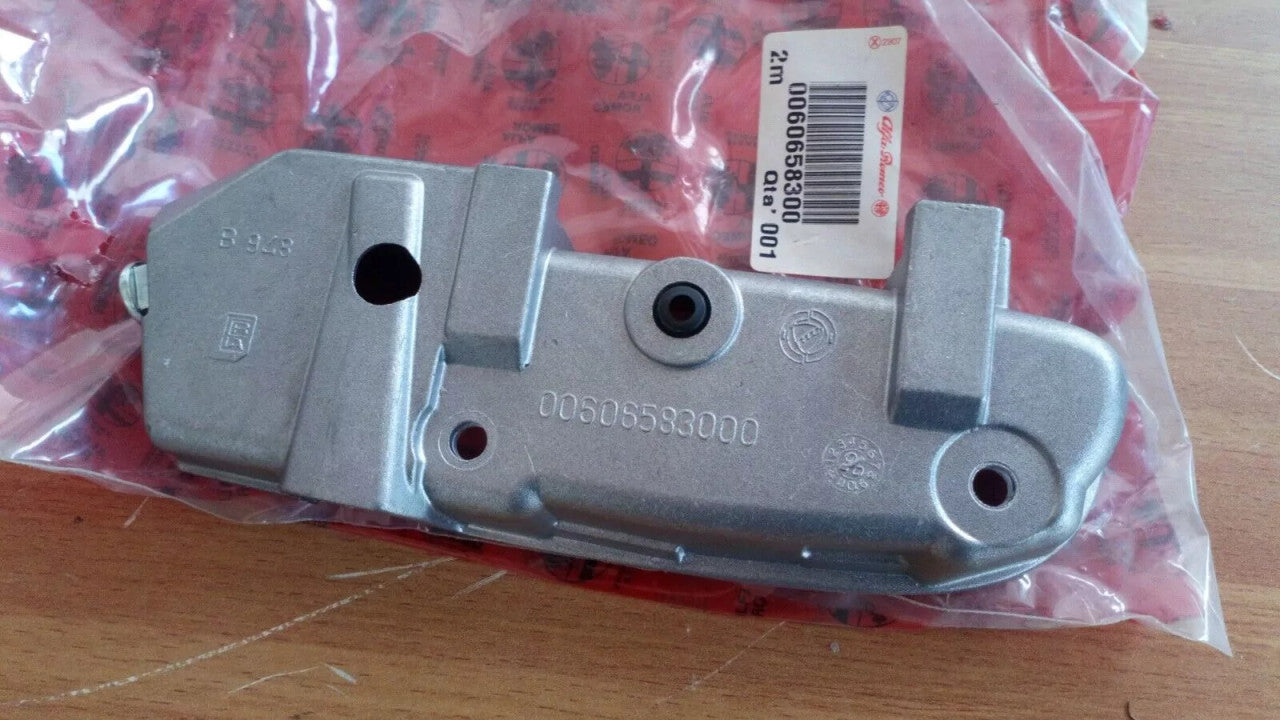 Exterior Door Handle Bracket Front Left fits Alfa Romeo 166 60658300 Genuine View Front