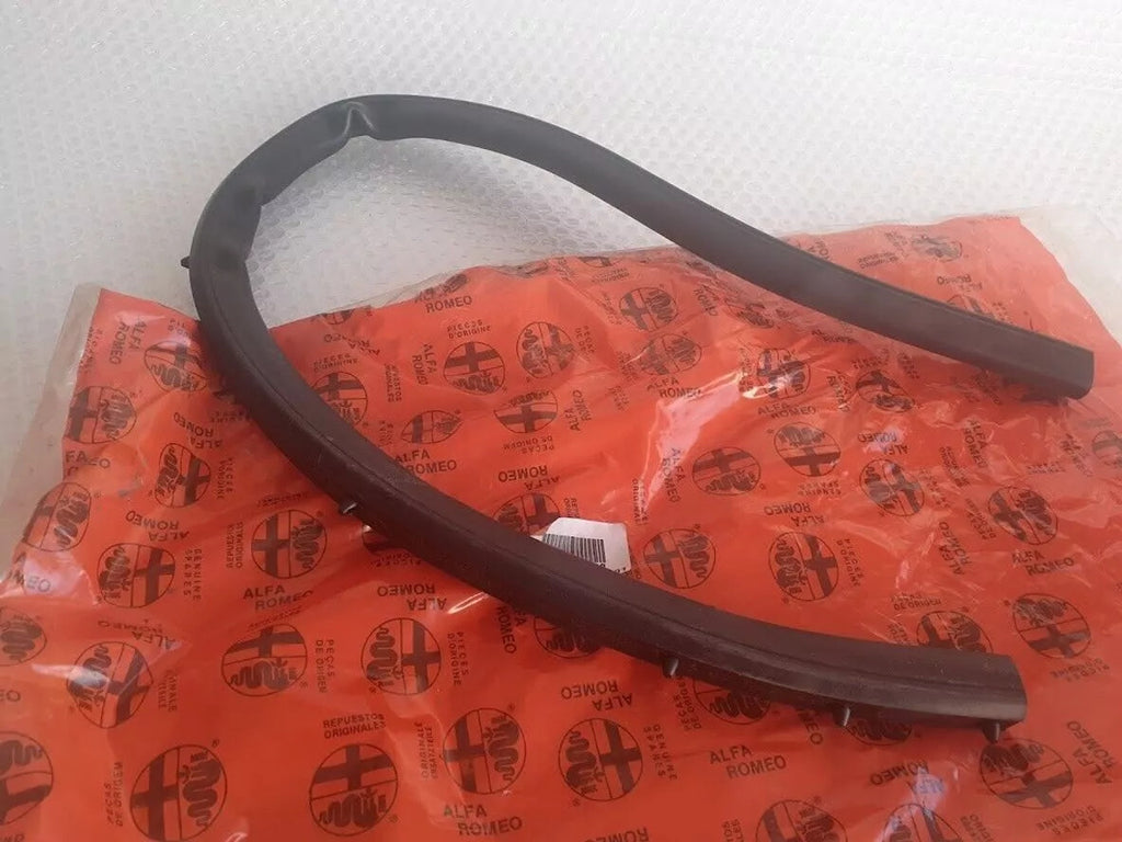 Hood Seal Bonnet fits Alfa Romeo 60667328 Genuine View Right
