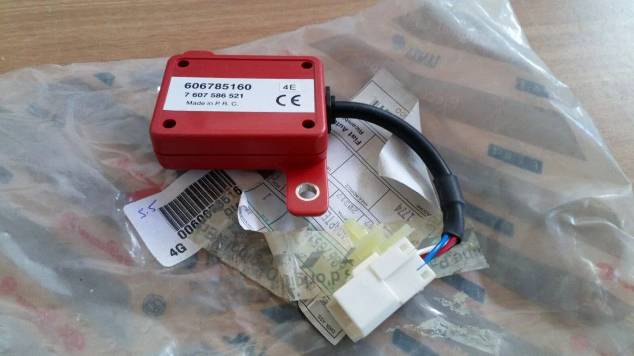 Radio Adapter fits Alfa Romeo 156 Fiat Punto Multipla 60678516 Genuine View Right