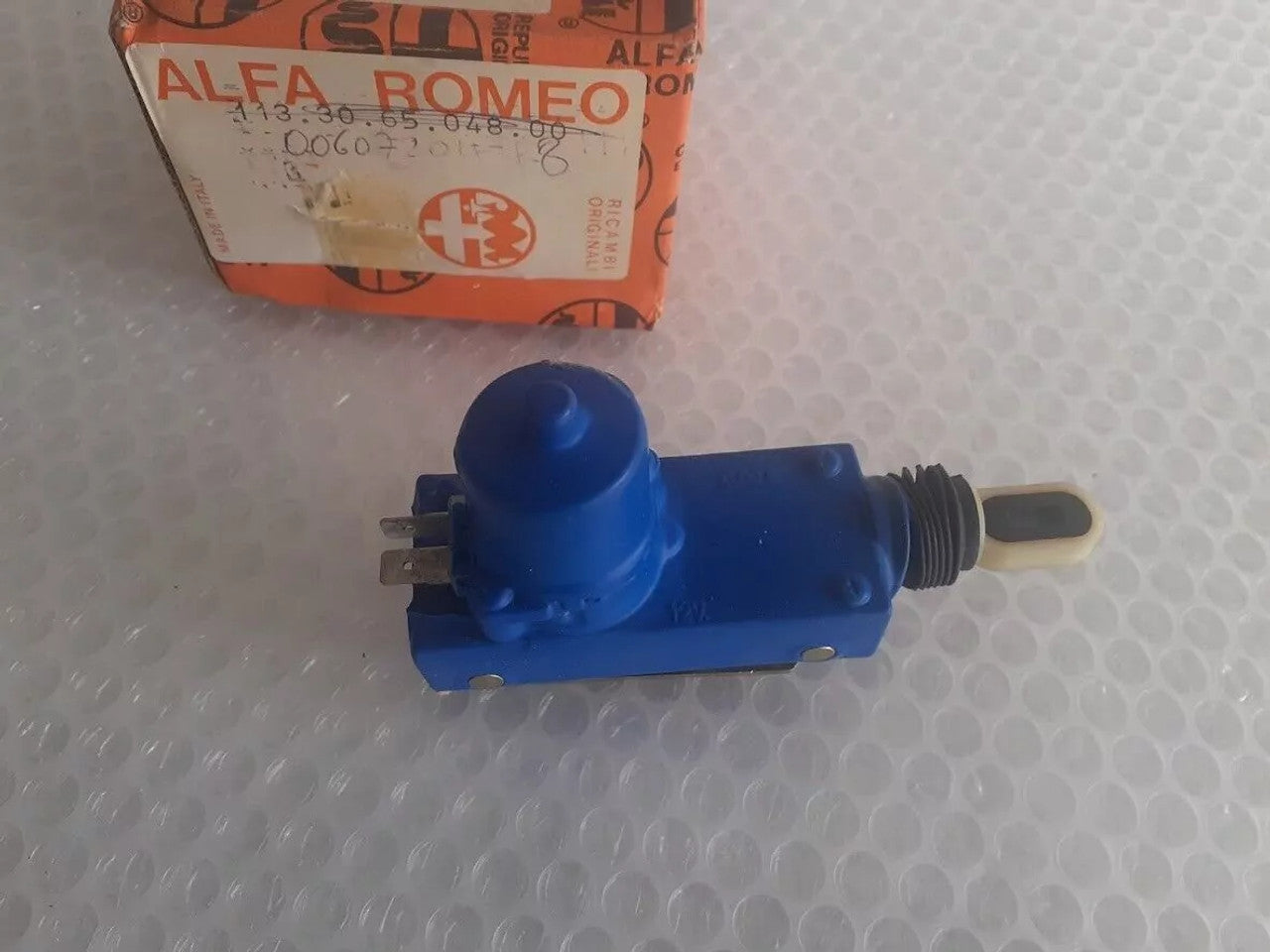 Central Locking Motor Right fits Alfa Romeo Alfetta Giulietta 60720448 Genuine View Right