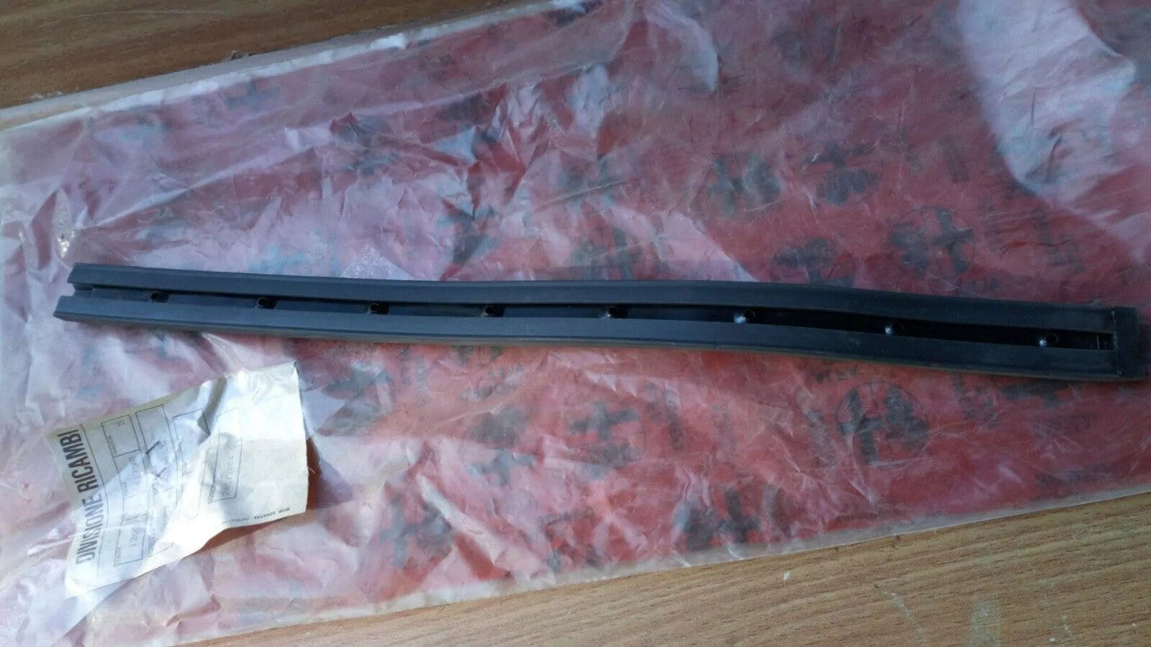 Window Channel fits Alfa Romeo Giulietta 60729766 Genuine View Rear