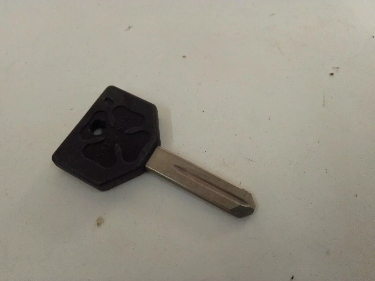 Blank Key fits Alfa Romeo 60733698 60733697 Genuine View Front