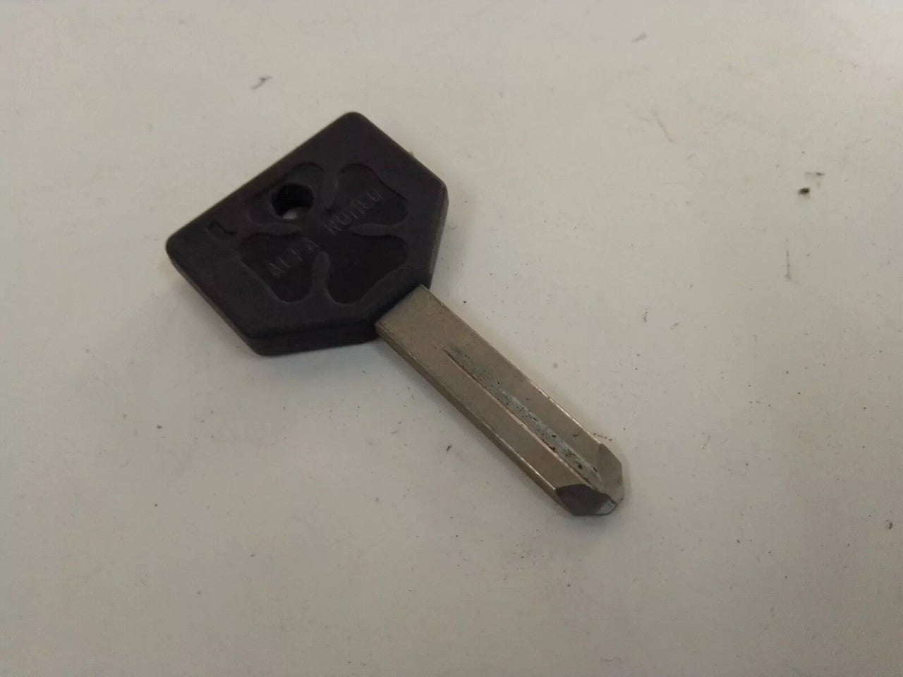 Blank Key fits Alfa Romeo 60733698 60733697 Genuine View Rear