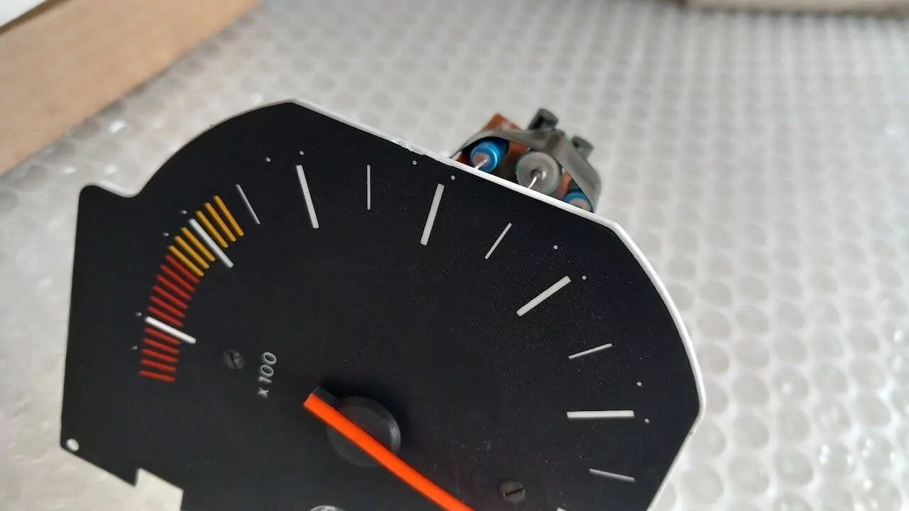 Tachometer RPM x100 fits Alfa Romeo Giulietta 115 11694640100005 60733898 View Upper