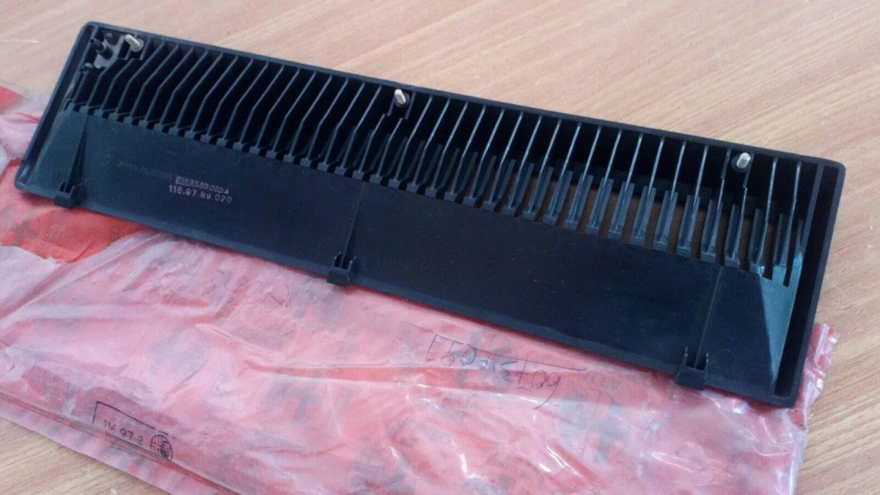 Hood Grill fits Alfa Romeo Giulietta 116 1169389020 Genuine 60734097 View Rear
