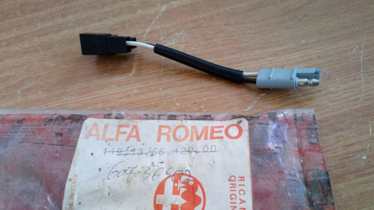 Windscreen Wipers Pump Cable fits Alfa Romeo 33 60736902 Genuine View Front