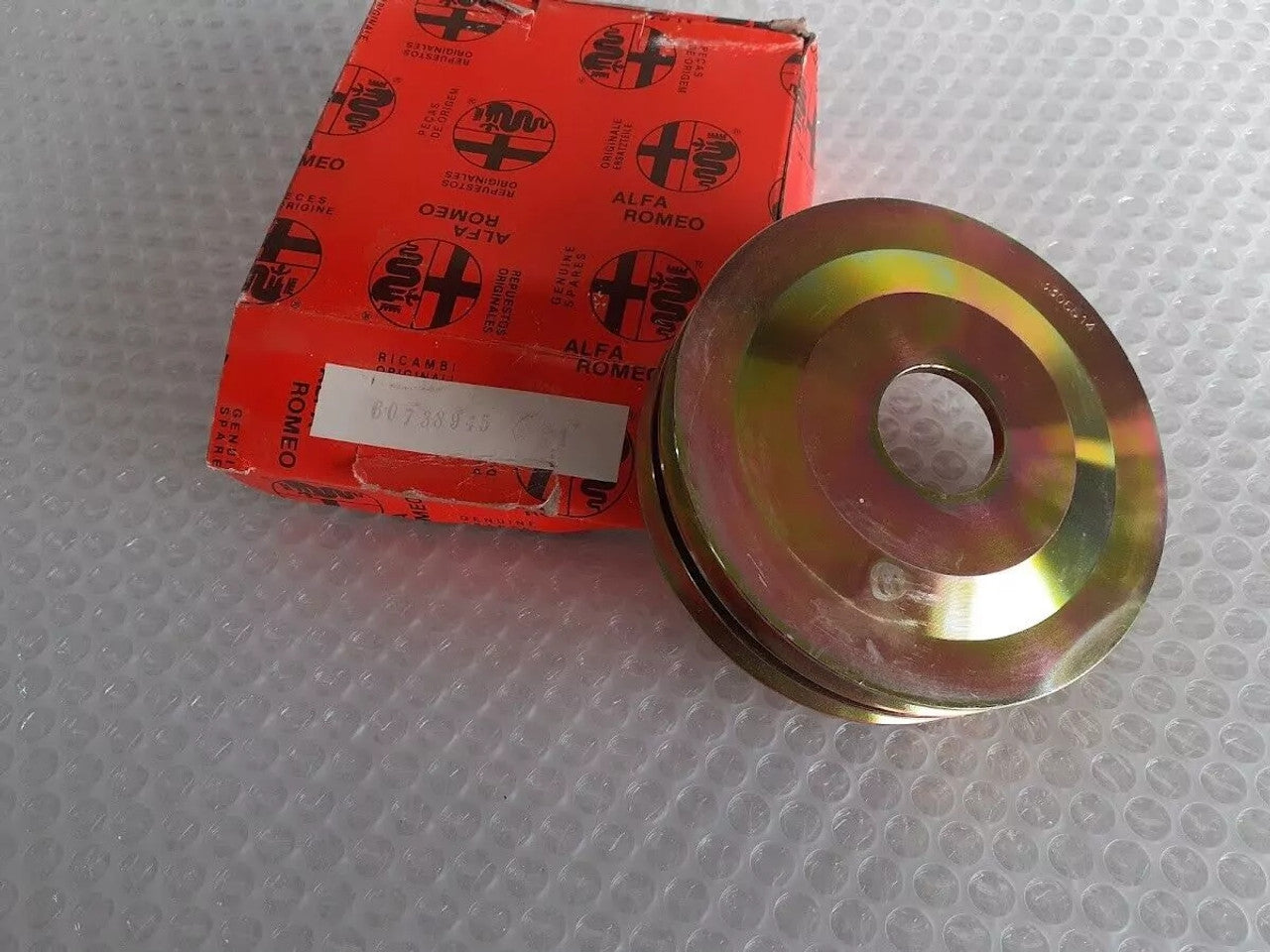 Air Condition Compressor Pulley fits Alfa Romeo 33 60738945 Genuine View Front