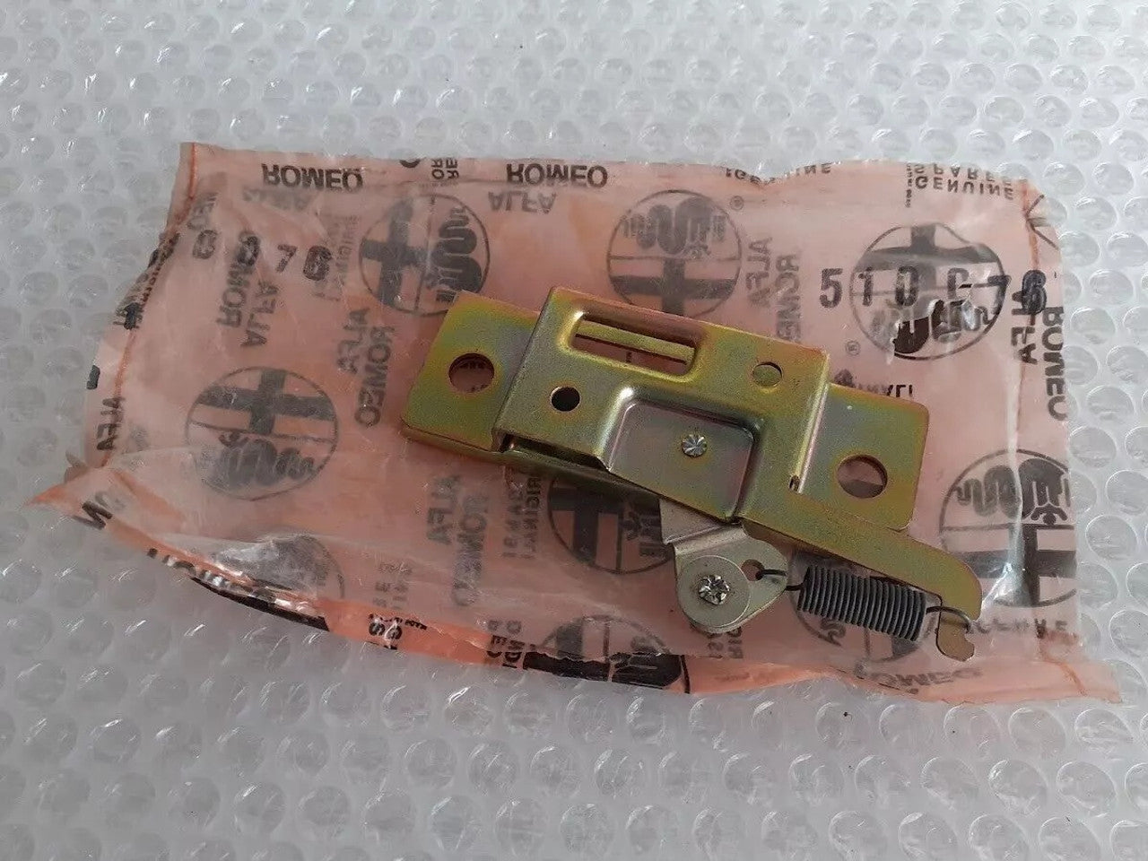 Tailgate Trunk Lid Lock fits Alfa Romeo Alfasud 60744075 Genuine View Rear