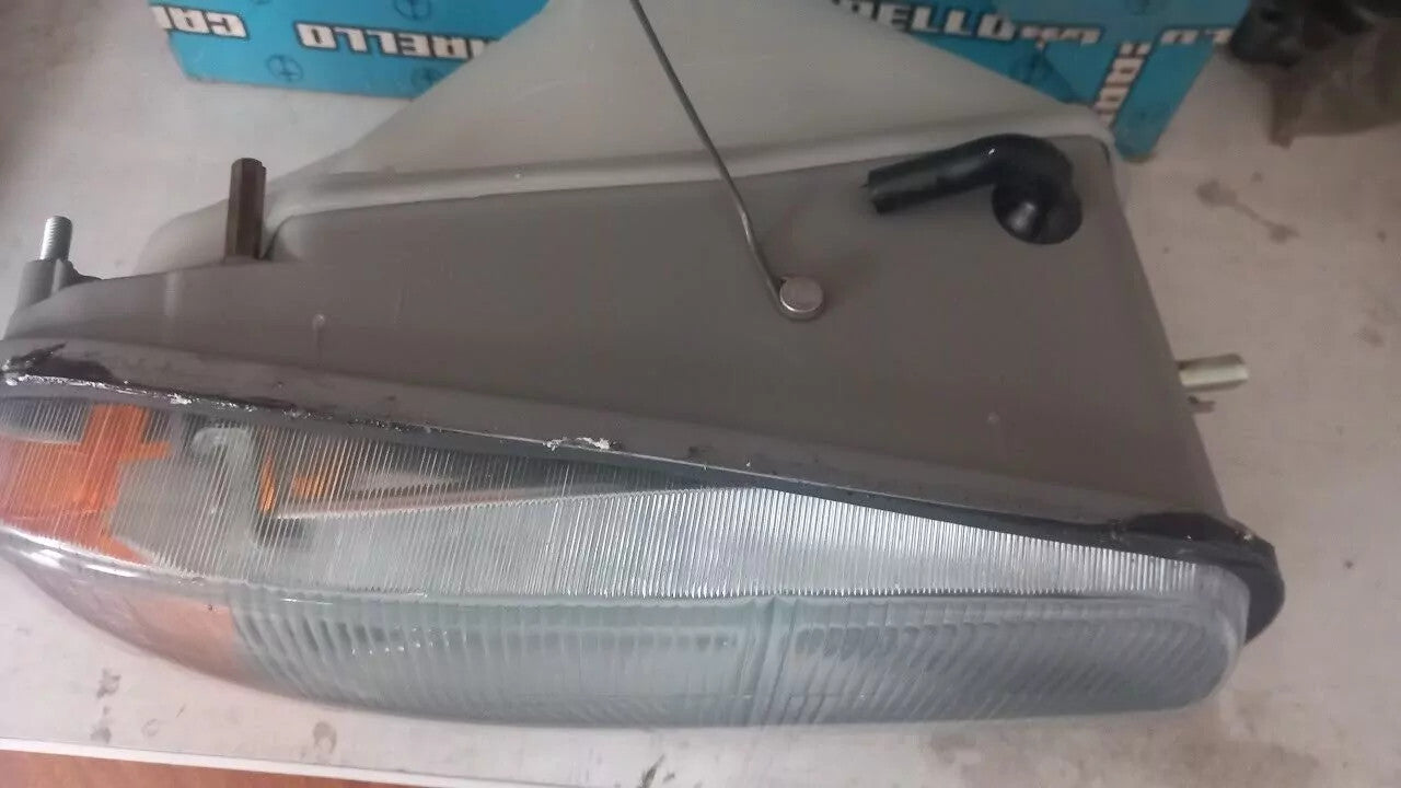 Headlight fits Alfa Romeo Alfasud 07.388.748 530332 60744950 View Right