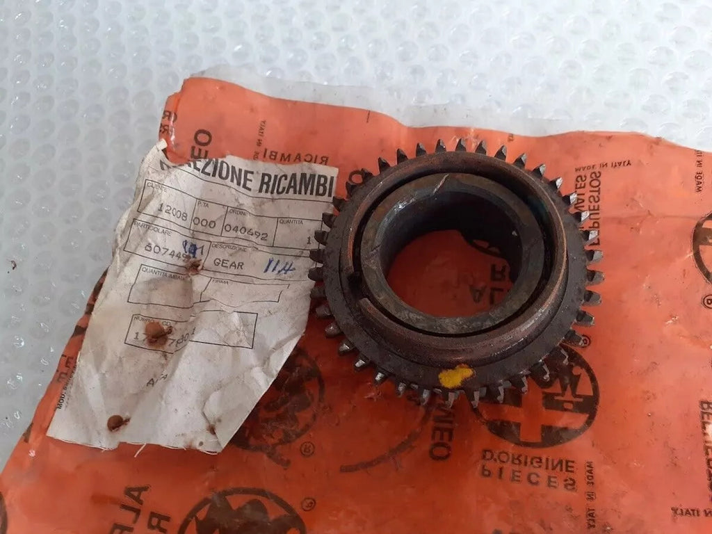 Transmission Gear fits Alfa Romeo 60744991 Genuine View Right